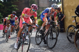 UAE Team Emirates prolonge Ayuso jusqu'en 2028 !