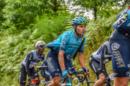 Alexey Lutsenko ne prendra pas le départ de la 1ère étape du Tour de Romandie
