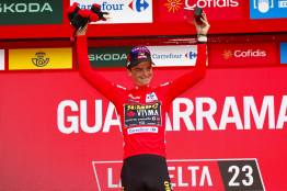 Sepp Kuss remporte le Tour d'Espagne, Jumbo-Visma marque l'histoire !