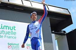 "Apothéose émotionnelle", "journée de zinzin", les fans de Thibaut Pinot reviennent sur la "Curva Pinot"