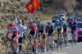 Pour sauver la base de la pyramide, faut-il plus d'invitations sur le circuit World-Tour ?