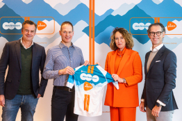 Team DSM Firmenich annonce un nouveau sponsor et son maillot pour la saison 2024