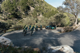 Tour d'Italie : Bora-hansgrohe avec Daniel Manrtinez et Lennard Kamna
